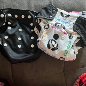 B 17     Lot of 2 Cloth Diapers
